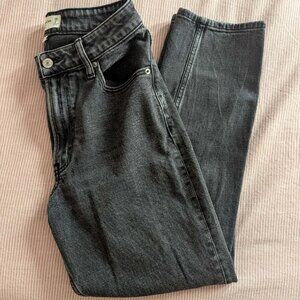 Abercrombie & Fitch Curve Love Mom Jeans